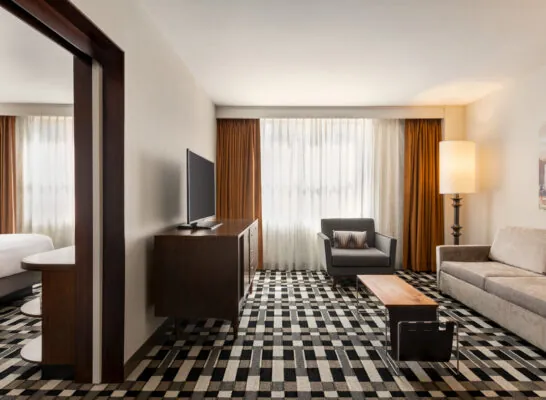 ATLSS 1 king 1 bedroom suite 02 scaled